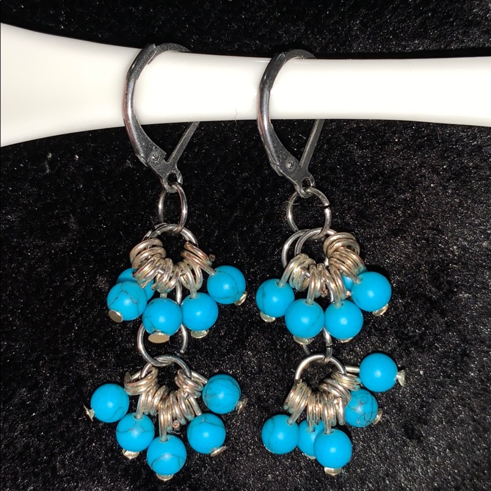🌏New HANDMADE turquoise dangly earrings🌏